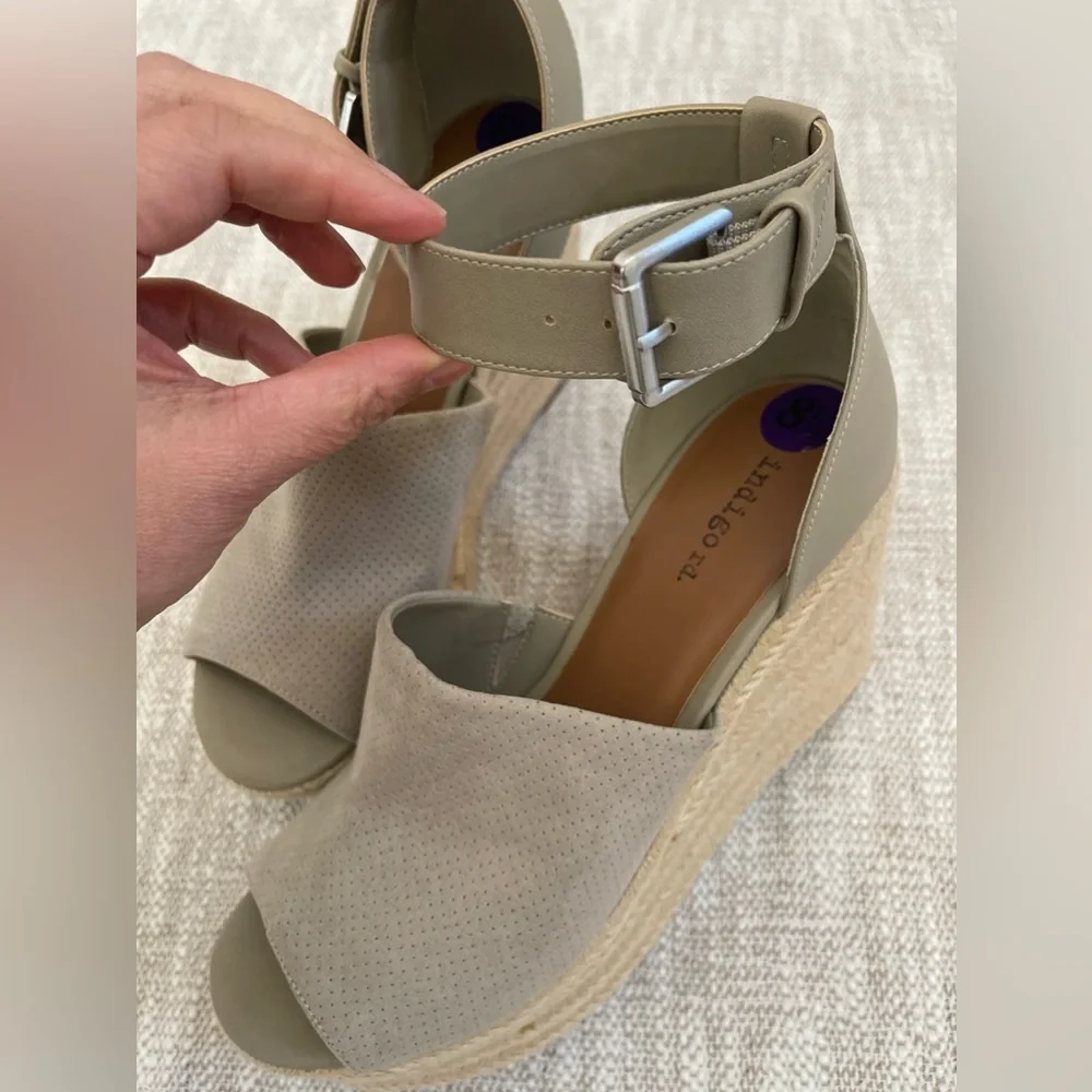 Indigo rd. espadrille wedge platform NWOT